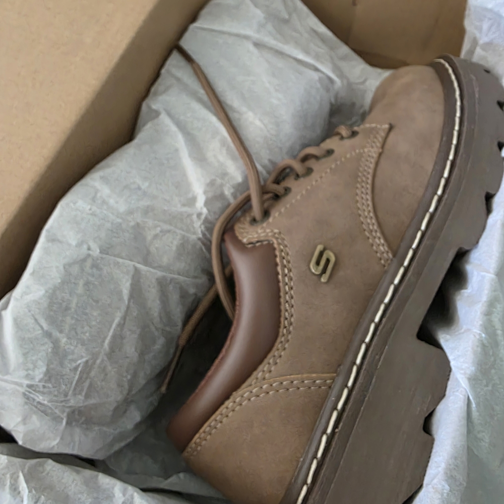 Skechers Brown Women's Shoes - Picture 2 of 3